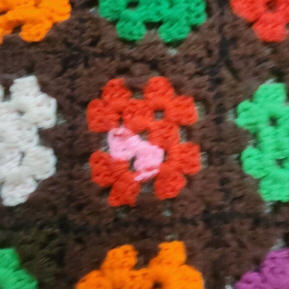 Vtg Crochet 4 x 3 ft Afghan Blanket lap Throw Granny Squares Brown 70s 80s - Picture 6 of 10